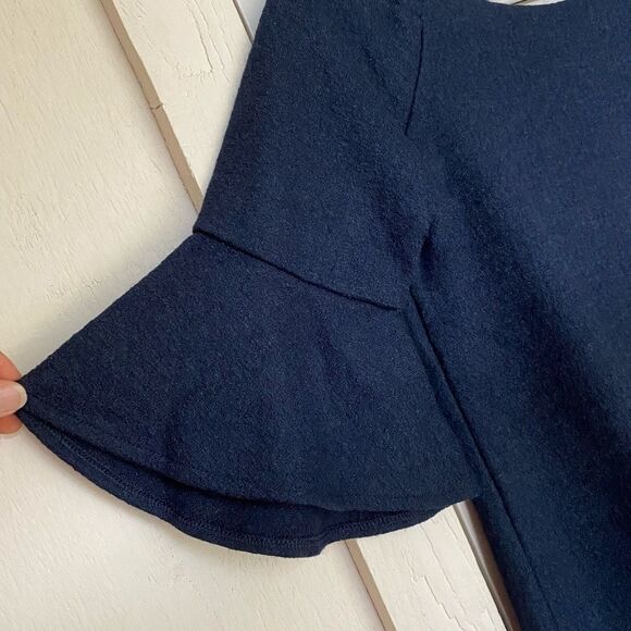 BANANA Republic Navy Off Shoulder Bell Sleeve Top - Picture 4 of 8